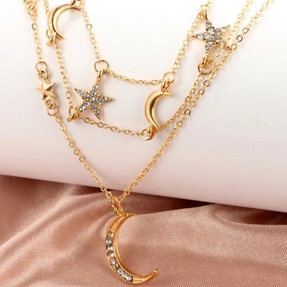 ☆Princessa☆ Stars and Moon Layered necklace - Picture 5 of 6